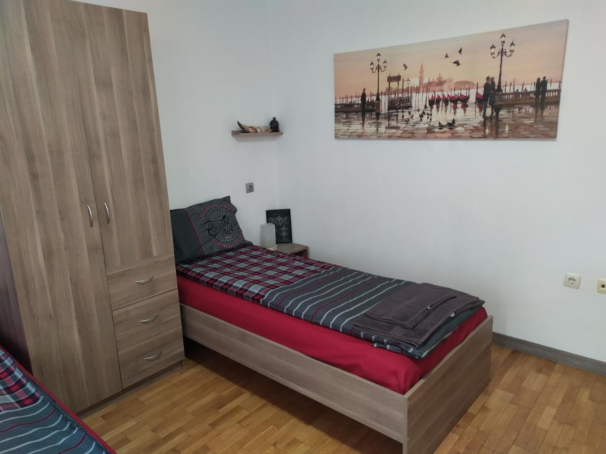Apartament Bogoslovovi Varna Buitenkant foto
