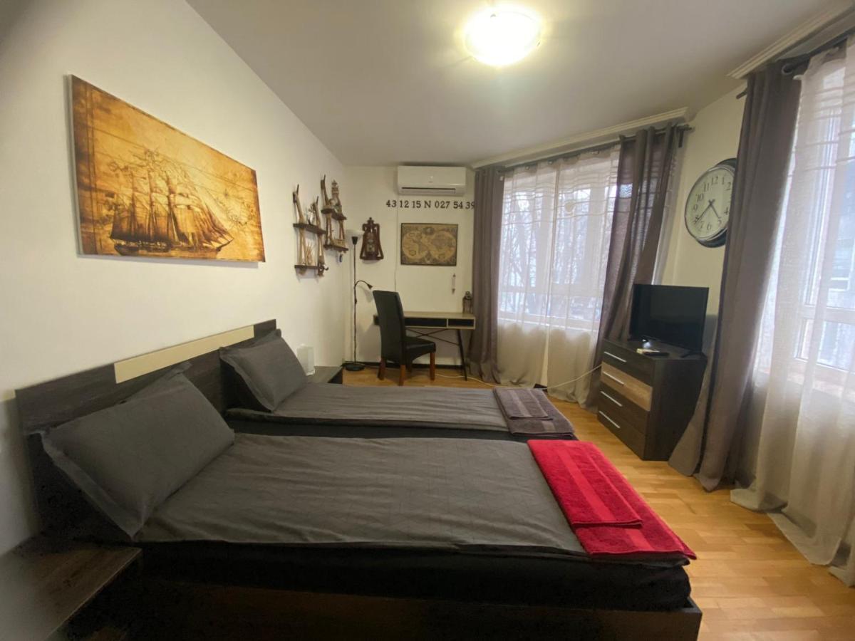 Apartament Bogoslovovi Varna Buitenkant foto