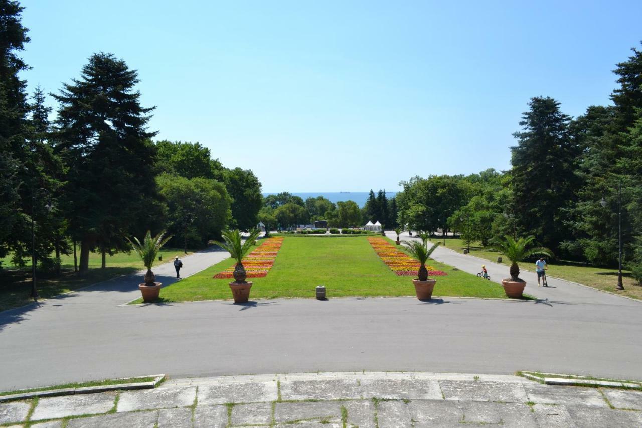 Apartament Bogoslovovi Varna Buitenkant foto